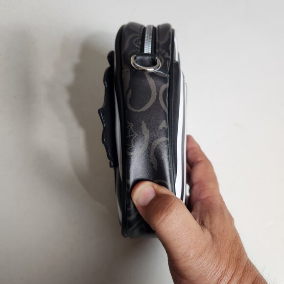 NWT Buckle Down Horror Movie Vegan Leather Beetlejuice Chibi Mini Crossbody Bag - Picture 13 of 16